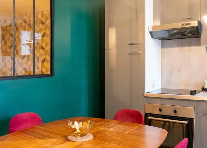 F2, Centre-ville Historique De * Caen